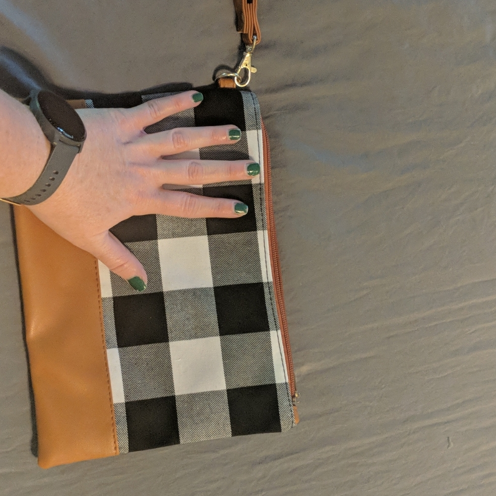 Wristlet - Picture 2 of 3